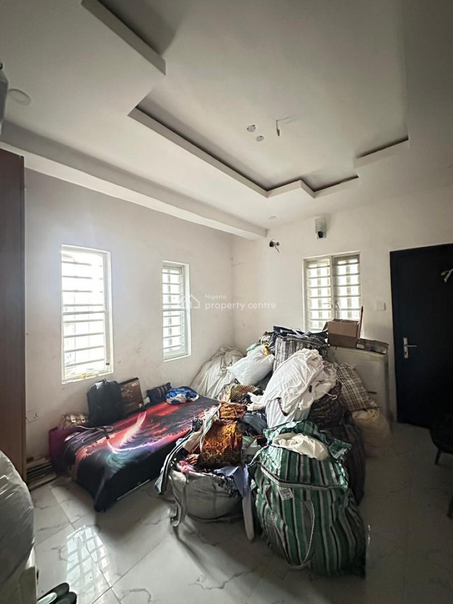 Lovely 3 Bedroom Apartment in a Serene Environment, Surulere, Surulere, Lagos, Block of Flats for Sale