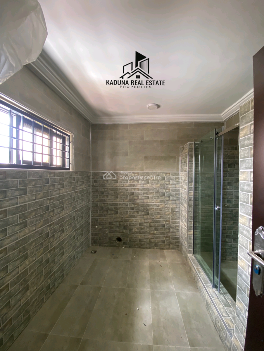 4 Bedroom Duplex with 2 Bedroom Guest Chalet  ️  Location -, Kaduna North, Kaduna, House for Sale