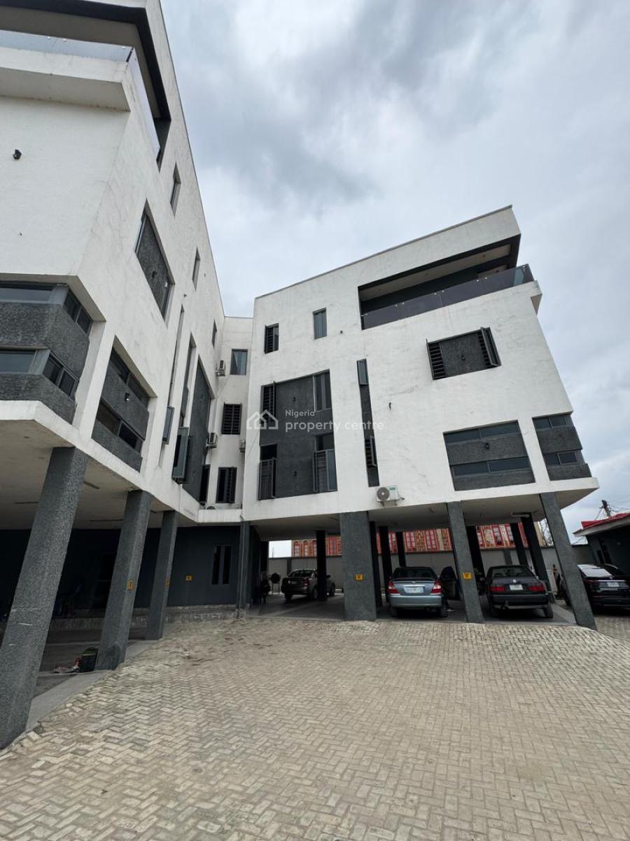 Beautifully Built 4 Bed Penthouse in a Well Secured Estate., Gbagada, Gbagada, Lagos, Block of Flats for Sale