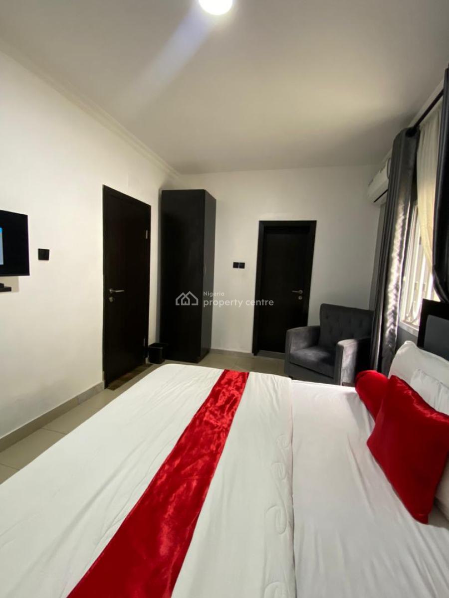 Luxurious Cityview 1 Bedroom Apartment with Ps5(2th Floor), Lekki Phase 1, Lekki, Lagos, Flat / Apartment Short Let