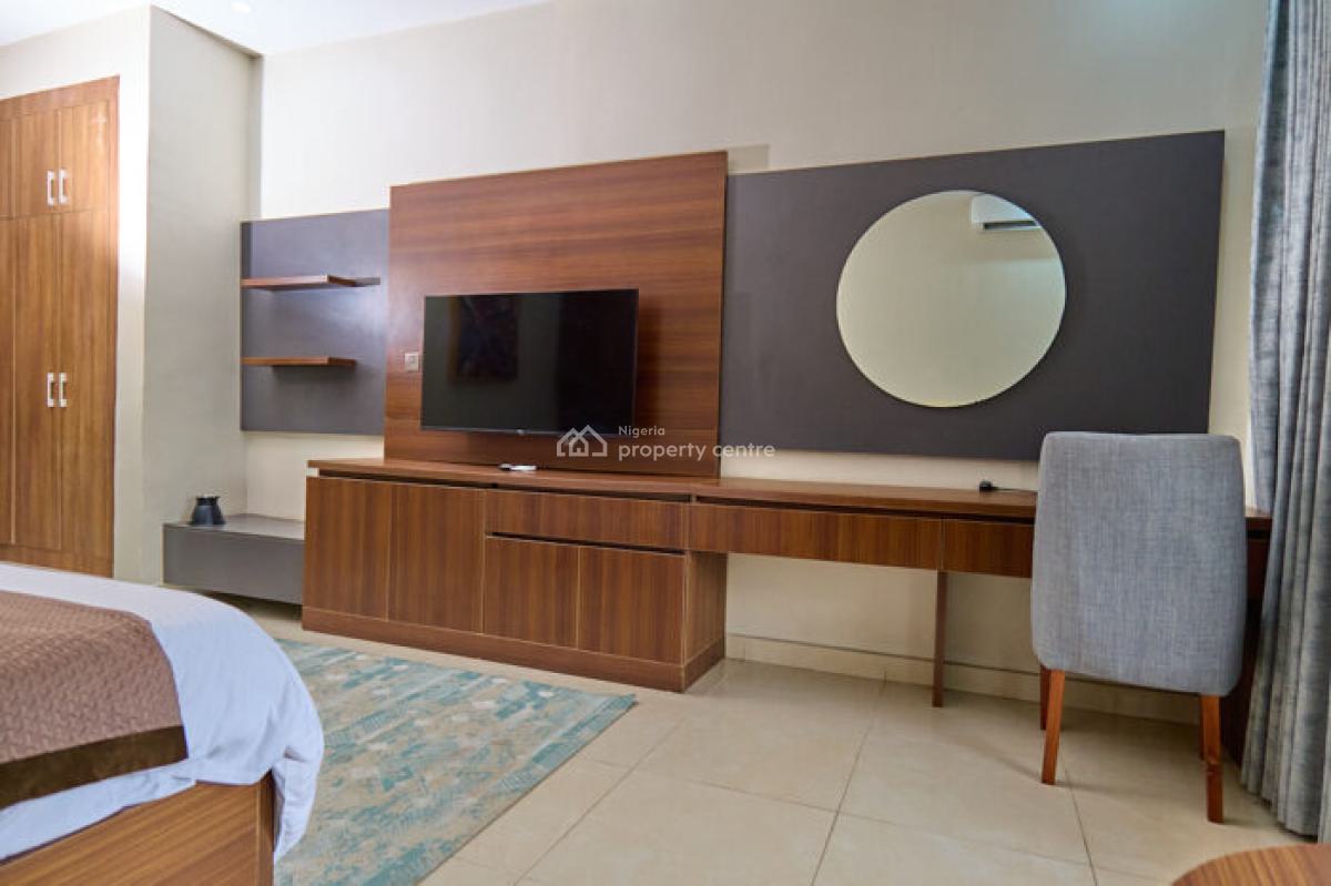 Arcade Executive Room, Opposite Federal High Court, Maitama District, Abuja, Flat / Apartment Short Let