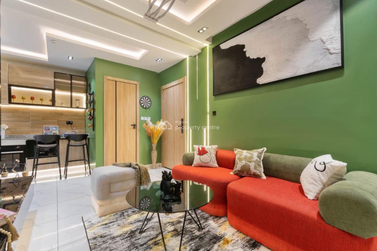 Alexa Control Smart One Bedroom Apartment with Ps5 and Ceiling Mirror, Ologolo, Lekki, Lagos, Flat / Apartment Short Let