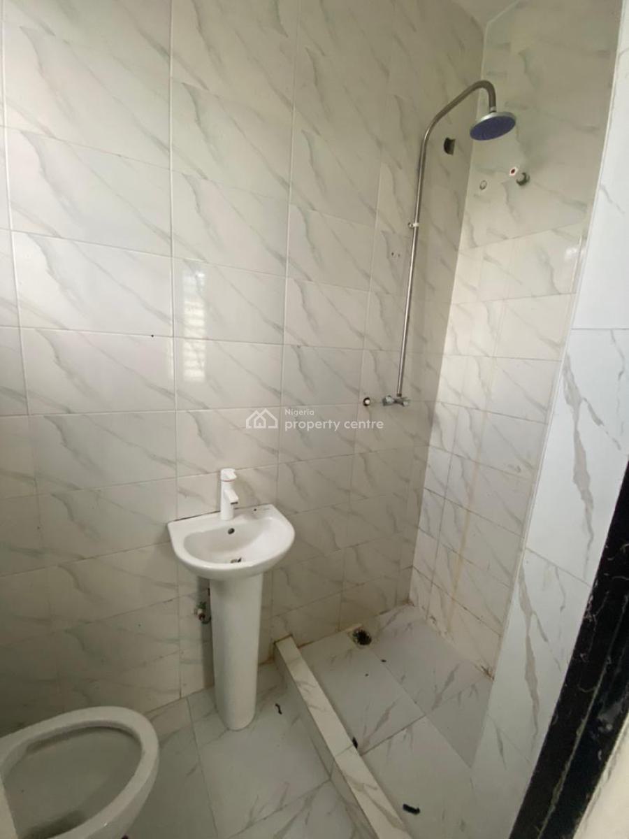 Clean and Spacious 2 Bedroom Apartment Available, Sangotedo, Ajah, Lagos, Flat / Apartment for Rent