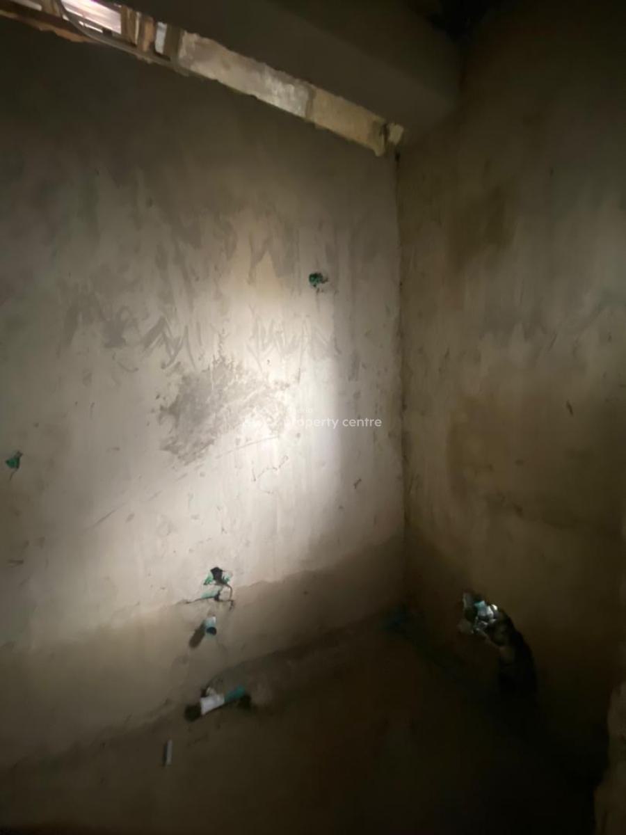 2 Bedroom Carcass Apartments  in Ikate, Owner Needs Money Urgently, Ikate, Lekki, Lagos, Flat / Apartment for Sale