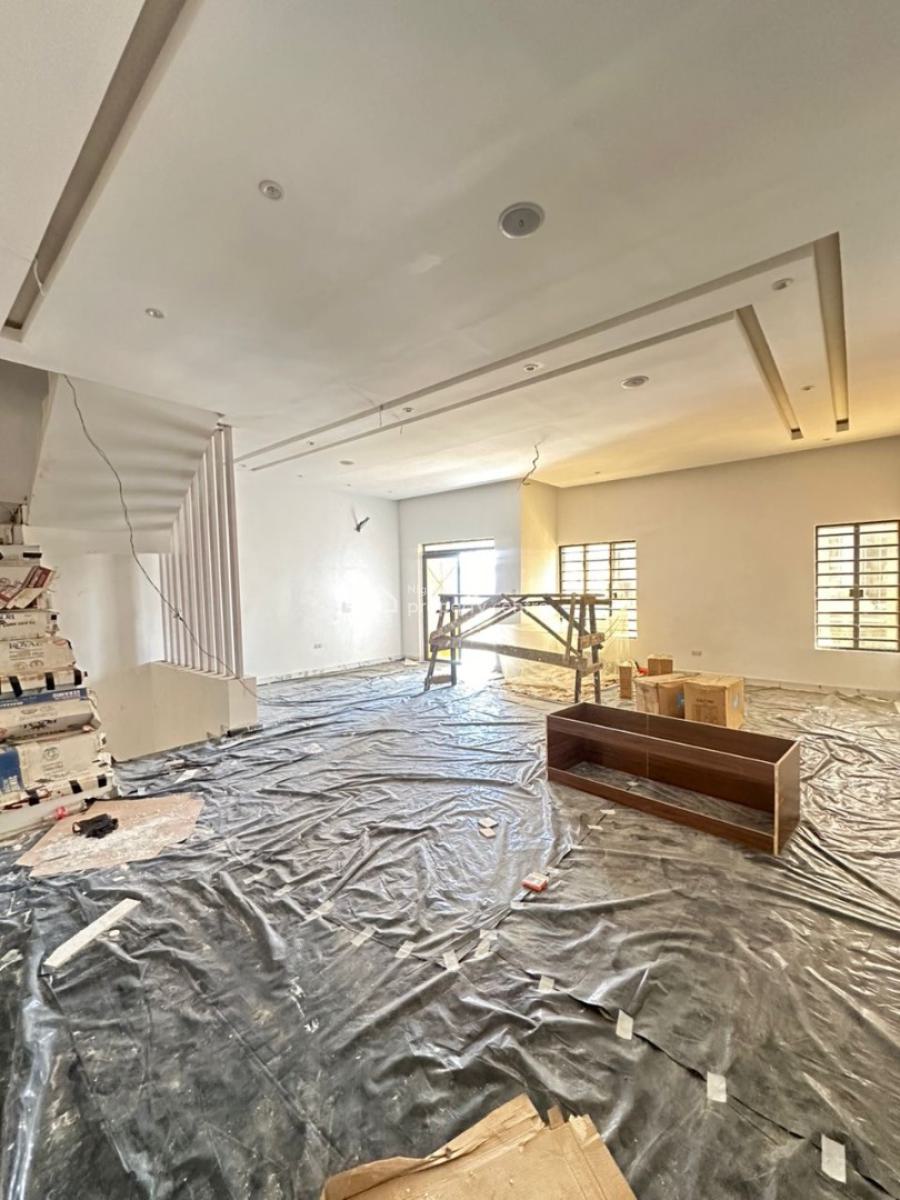 Spacious Vintage-chic Modern Style, Lekki Phase 1, Lekki, Lagos, Terraced Duplex for Sale
