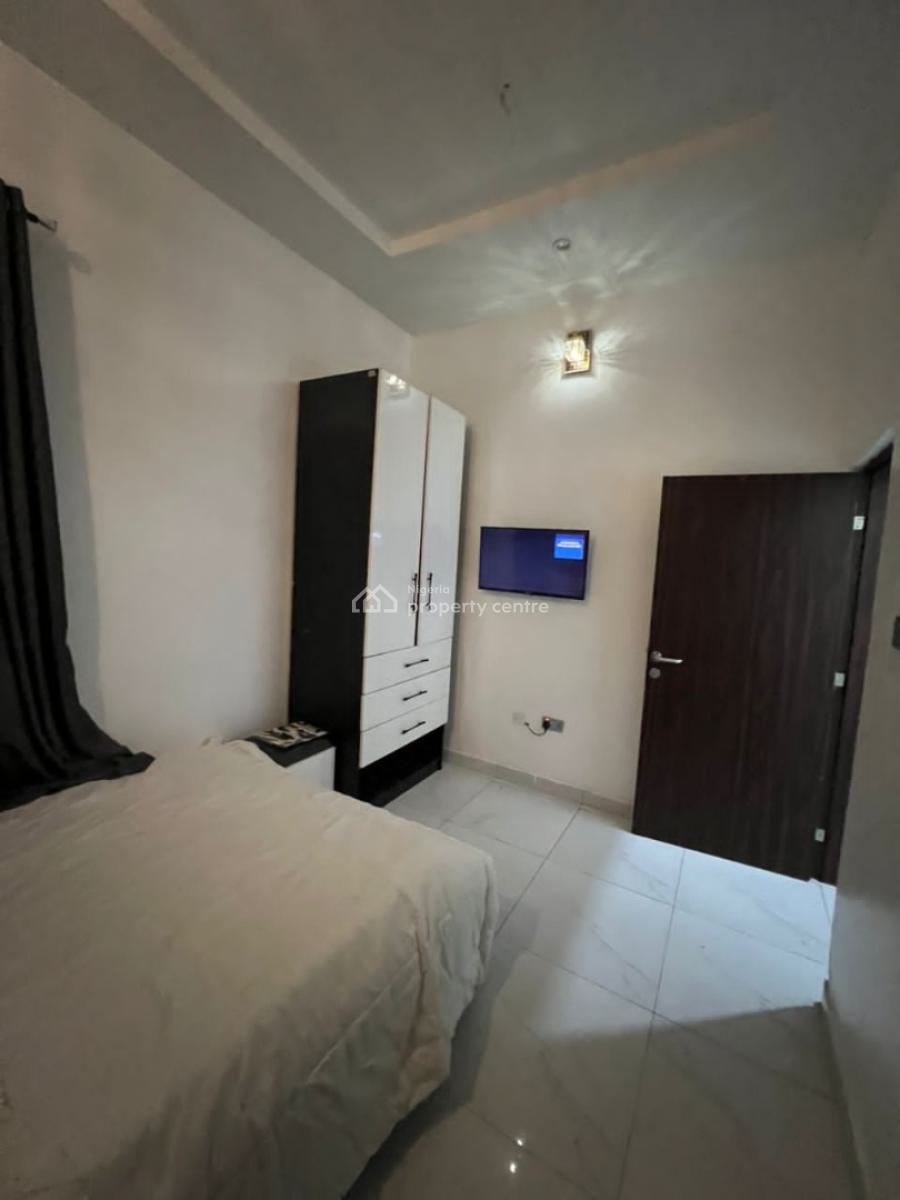 Standard Mini Flat  Fully Furnished, Orchid Road, Lekki, Lagos, Mini Flat (room and Parlour) for Rent