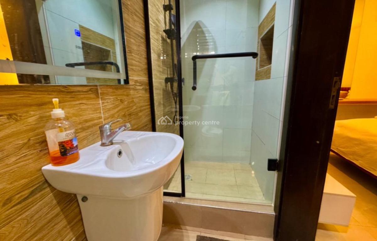 Free Massage in 2 Bedroom Apartment, Lekki Phase 1, Lekki Phase 1, Lekki, Lagos, Flat / Apartment Short Let