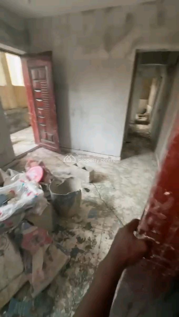 Standard and Spacious 2-bedroom Flat, Awoyokun, Onipanu, Shomolu, Lagos, Flat / Apartment for Rent