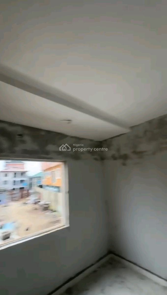 Standard and Spacious 2-bedroom Flat, Awoyokun, Onipanu, Shomolu, Lagos, Flat / Apartment for Rent