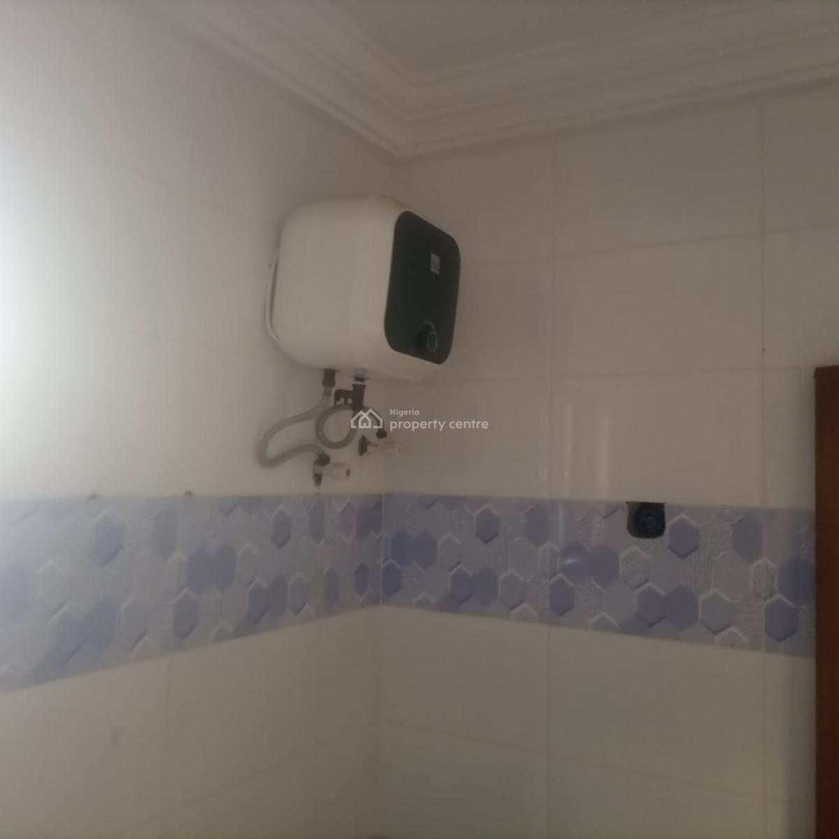 Block of Flats, Lekki Phase 1, Lekki, Lagos, Flat / Apartment for Rent