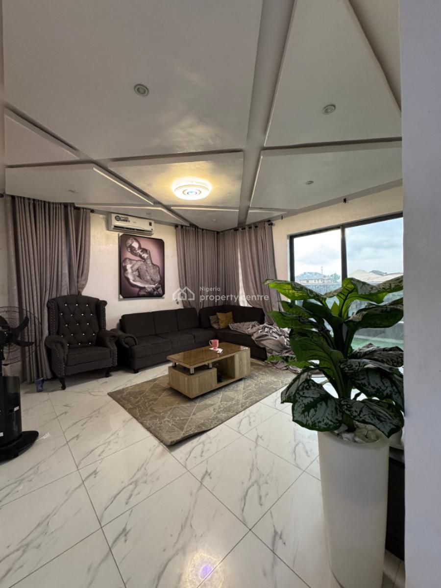 Lovely 4 Bedroom Pent House, Gbagada, Gbagada, Lagos, Flat / Apartment for Sale
