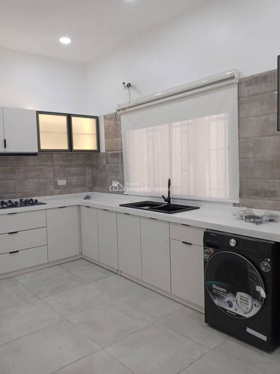 Serviced 2 Bedroom Apartment, Lekki Phase 1, Lekki, Lagos, Flat / Apartment for Rent