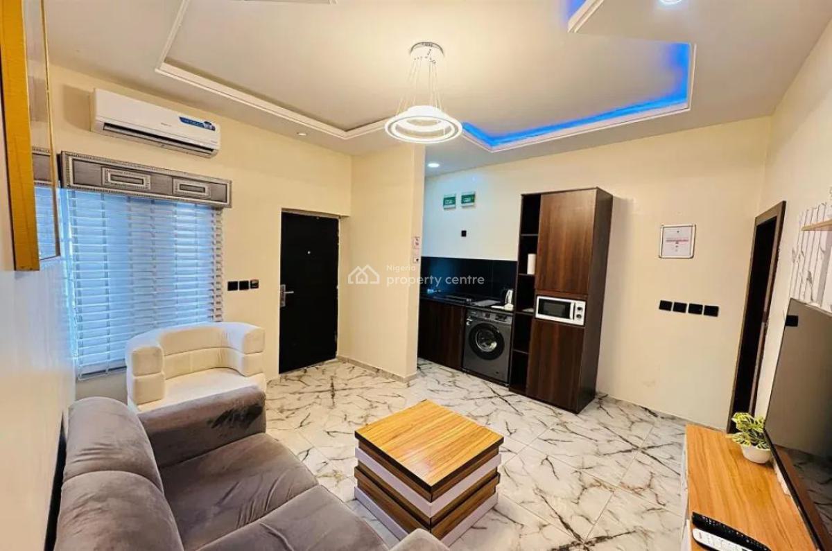 Reserve Our 1-bedroom Unit Available for Your Quality Staycation, Sangotedo, 4 Minutes Drive to Novare Mall, Sangotedo, Ajah, Lagos, Mini Flat (room and Parlour) Short Let