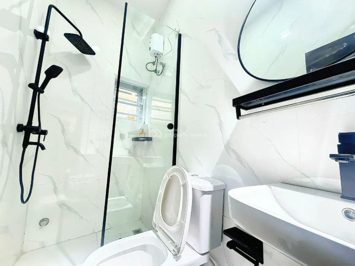 Reserve Our 1-bedroom Unit Available for Your Quality Staycation, Sangotedo, 4 Minutes Drive to Novare Mall, Sangotedo, Ajah, Lagos, Mini Flat (room and Parlour) Short Let