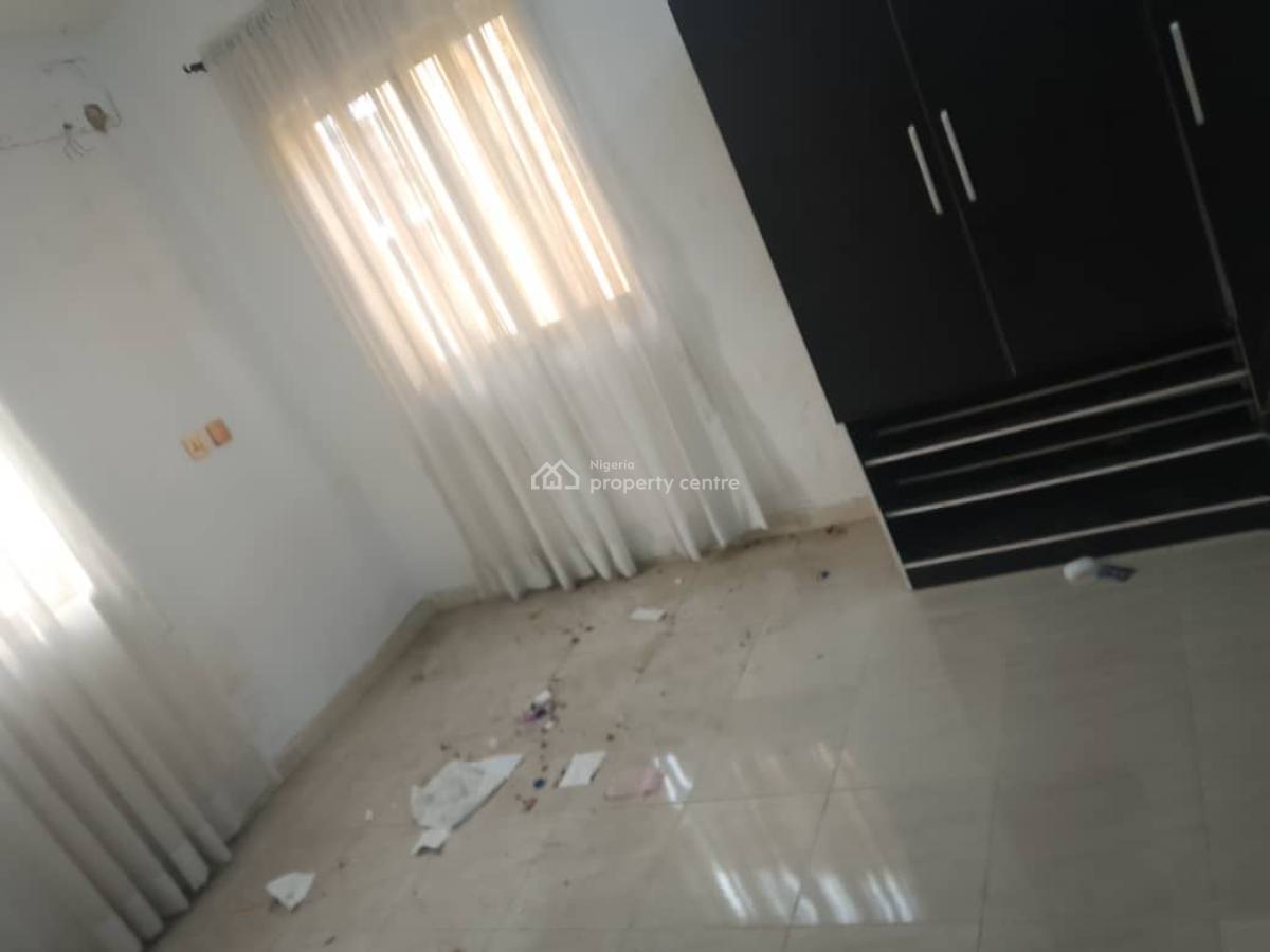 Clean 3 Bedroom Apartment, Adeniyi Jones, Ikeja, Lagos, Flat / Apartment for Rent