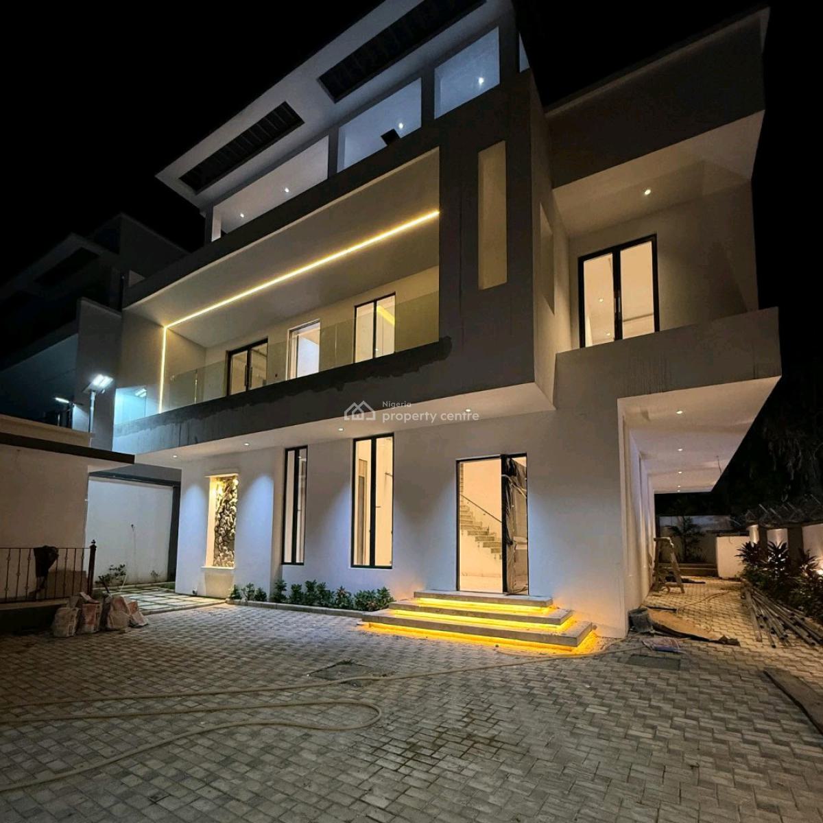 5 Bedroom Detached Duplex 1 Room Bq  Loca, Maitama District, Abuja, House for Sale