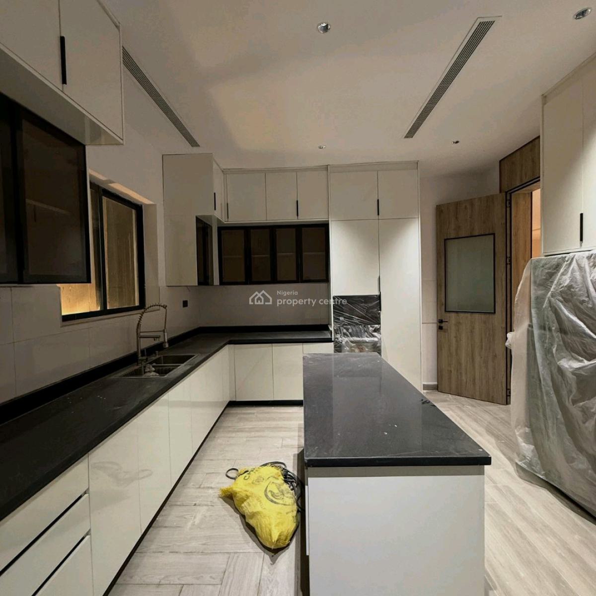 5 Bedroom Detached Duplex 1 Room Bq  Loca, Maitama District, Abuja, House for Sale