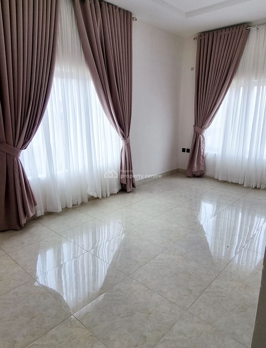 5 Bedroom Semi-detached Duplex  Features: Ante Room Living Ro, Mabushi, Abuja, House for Sale