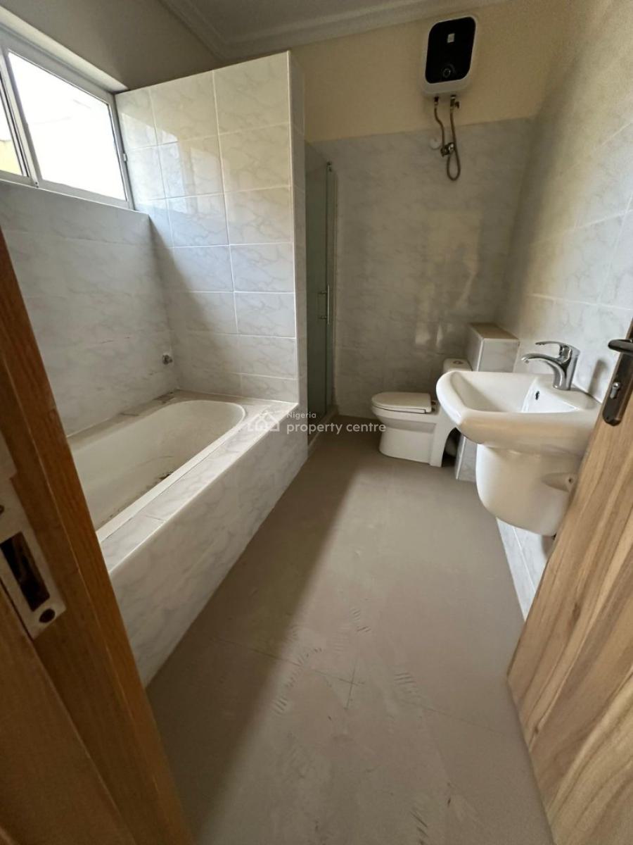 Standard Master Bedroom, Orchid Rd, Lekki Phase 2, Lekki, Lagos, Flat / Apartment for Rent