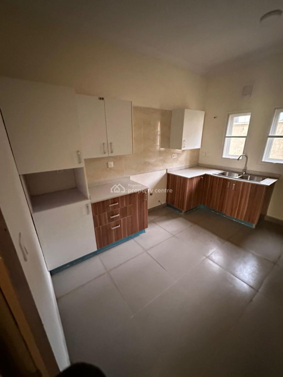 Standard Master Bedroom, Orchid Rd, Lekki Phase 2, Lekki, Lagos, Flat / Apartment for Rent