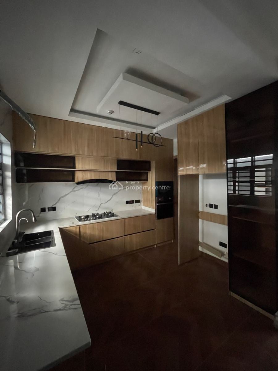 4 Bedroom Terrace Duplex with Bq in a Secure Environment, Lekki Phase 1, Lekki, Lagos, Terraced Duplex for Sale