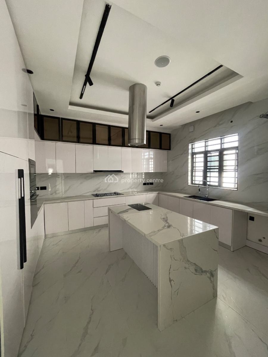 Beautiful 4 Bedroom Pent House in a Secure Environment, Lekkki Phase 1, Lekki, Lagos, Flat / Apartment for Sale