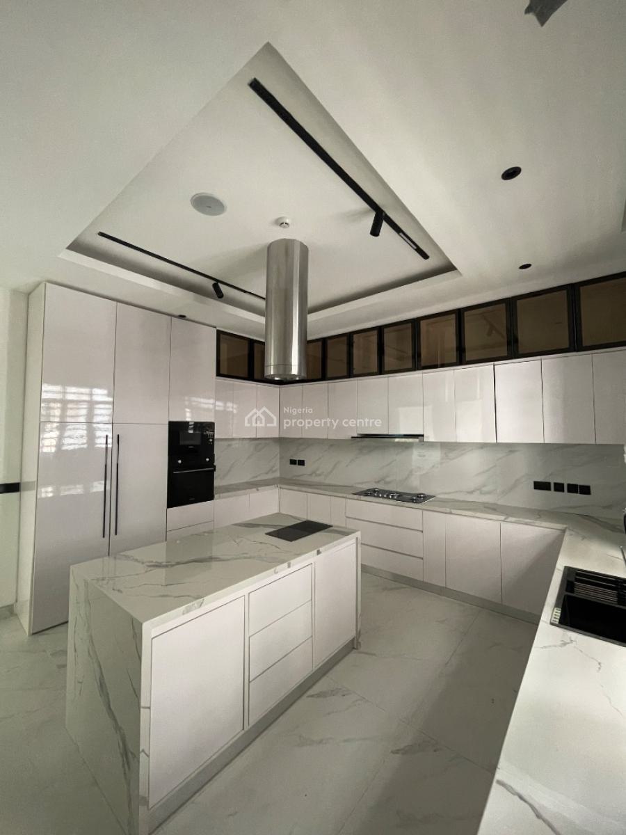 Beautiful 4 Bedroom Pent House in a Secure Environment, Lekkki Phase 1, Lekki, Lagos, Flat / Apartment for Sale
