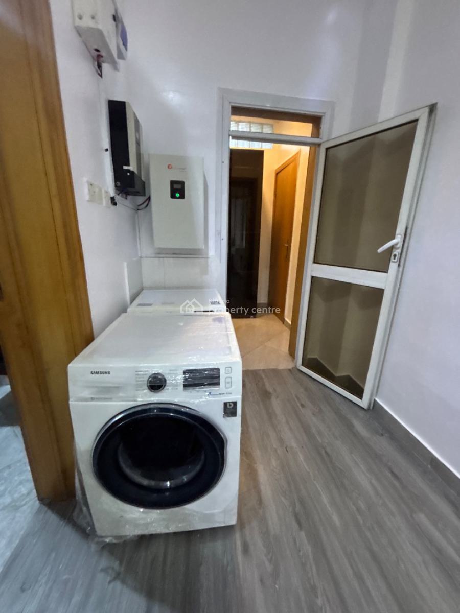 Spacious Studio Apartment, Lekki Phase 1, Lekki, Lagos, Flat / Apartment Short Let