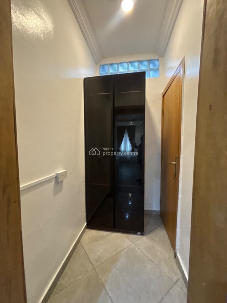 Spacious Studio Apartment, Lekki Phase 1, Lekki, Lagos, Flat / Apartment Short Let