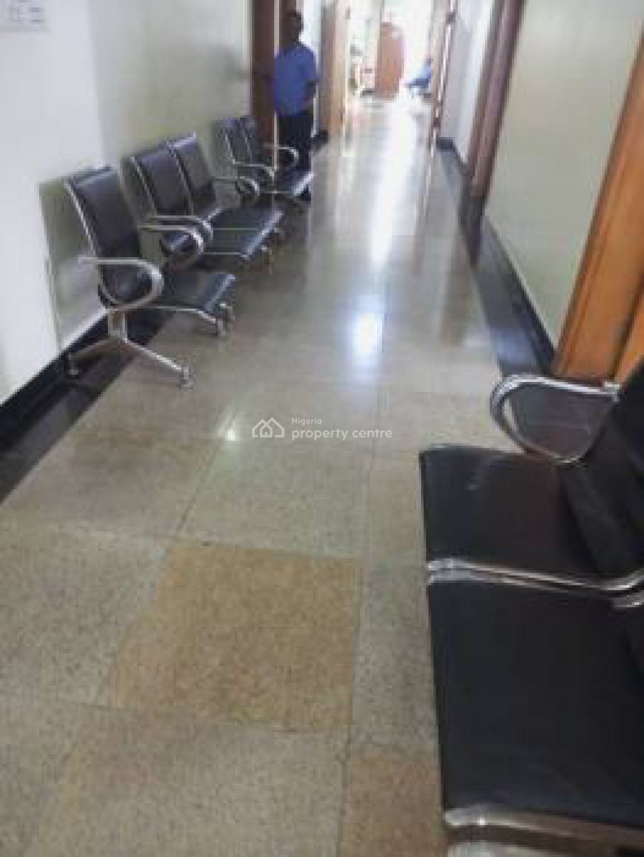 7 Floors Hospital Building with 100 Bed Spaces and 3 Lifts, Oniru, Victoria Island (vi), Lagos, Plaza / Complex / Mall for Sale