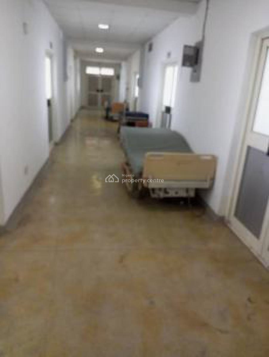 7 Floors Hospital Building with 100 Bed Spaces and 3 Lifts, Oniru, Victoria Island (vi), Lagos, Plaza / Complex / Mall for Sale