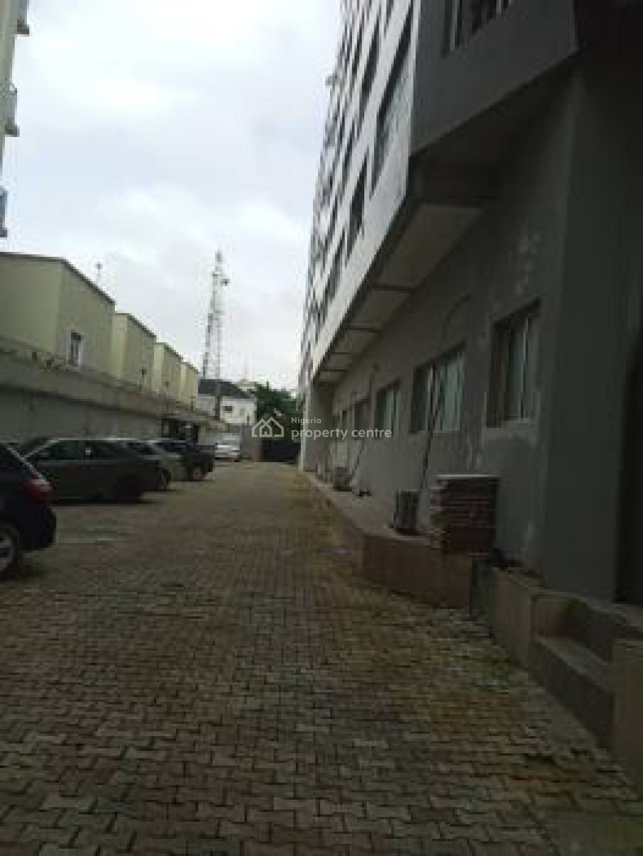 7 Floors Hospital Building with 100 Bed Spaces and 3 Lifts, Oniru, Victoria Island (vi), Lagos, Plaza / Complex / Mall for Sale