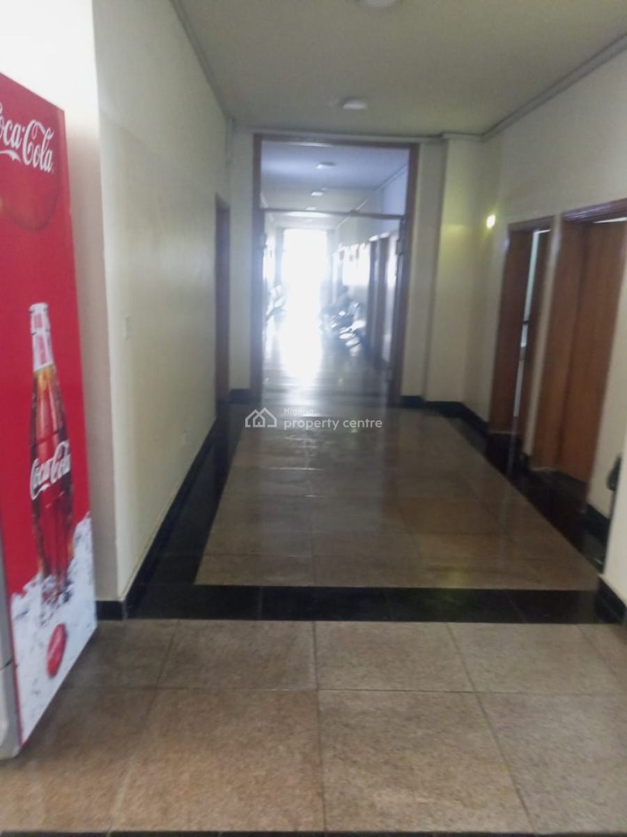 7 Floors Hospital Building with 100 Bed Spaces and 3 Lifts, Oniru, Victoria Island (vi), Lagos, Plaza / Complex / Mall for Sale