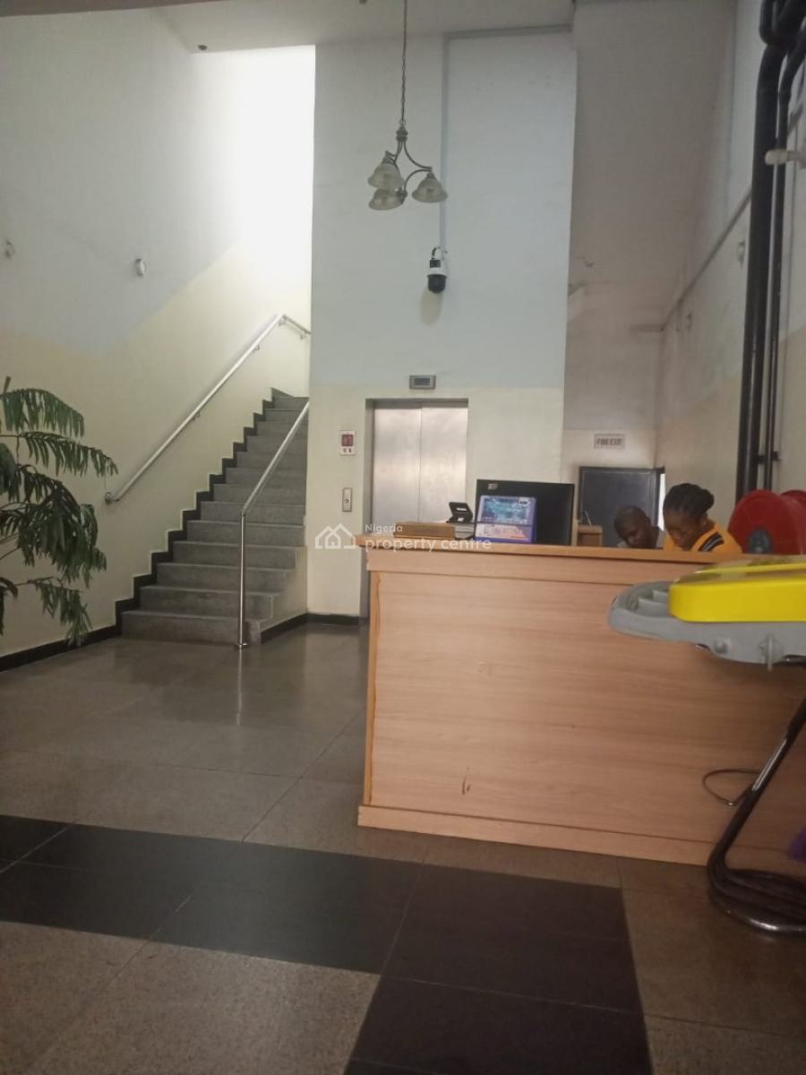 7 Floors Hospital Building with 100 Bed Spaces and 3 Lifts, Oniru, Victoria Island (vi), Lagos, Plaza / Complex / Mall for Sale