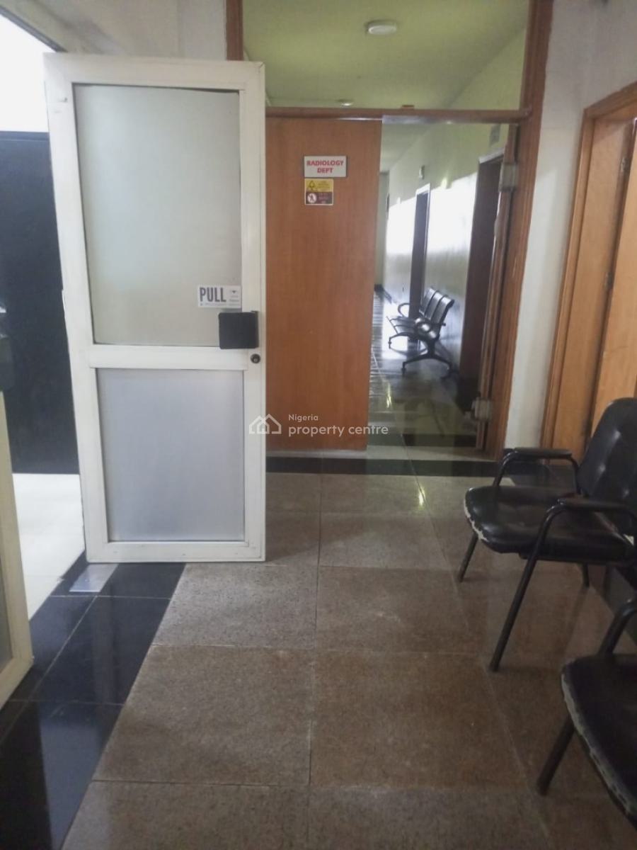 7 Floors Hospital Building with 100 Bed Spaces and 3 Lifts, Oniru, Victoria Island (vi), Lagos, Plaza / Complex / Mall for Sale