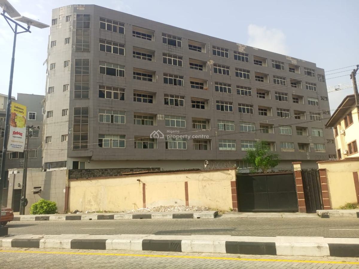 7 Floors Hospital Building with 100 Bed Spaces and 3 Lifts, Oniru, Victoria Island (vi), Lagos, Plaza / Complex / Mall for Sale