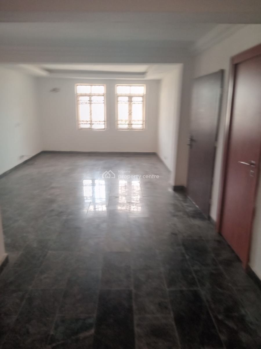 a Very Good Spacious 3bedroom Flat, Wuse, Zone 6 Abuja ( Video of The House Is Attached), Zone 6, Wuse, Abuja, Flat / Apartment for Rent