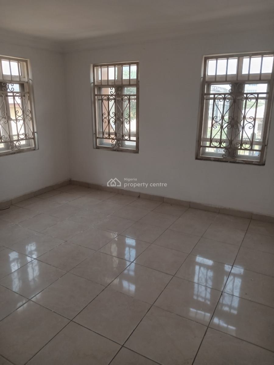 a Very Good Spacious 3bedroom Flat, Wuse, Zone 6 Abuja ( Video of The House Is Attached), Zone 6, Wuse, Abuja, Flat / Apartment for Rent