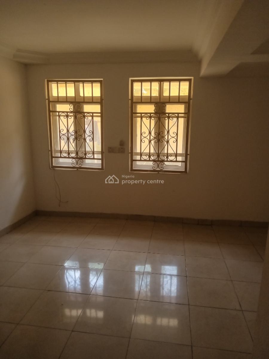 a Very Good Spacious 3bedroom Flat, Wuse, Zone 6 Abuja ( Video of The House Is Attached), Zone 6, Wuse, Abuja, Flat / Apartment for Rent