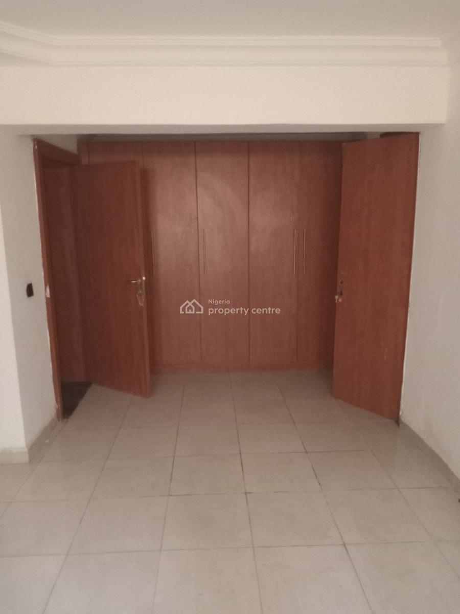 a Very Good Spacious 3bedroom Flat, Wuse, Zone 6 Abuja ( Video of The House Is Attached), Zone 6, Wuse, Abuja, Flat / Apartment for Rent