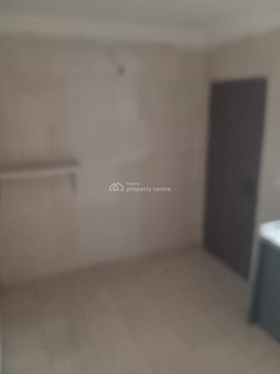 a Very Good Spacious 3bedroom Flat, Wuse, Zone 6 Abuja ( Video of The House Is Attached), Zone 6, Wuse, Abuja, Flat / Apartment for Rent