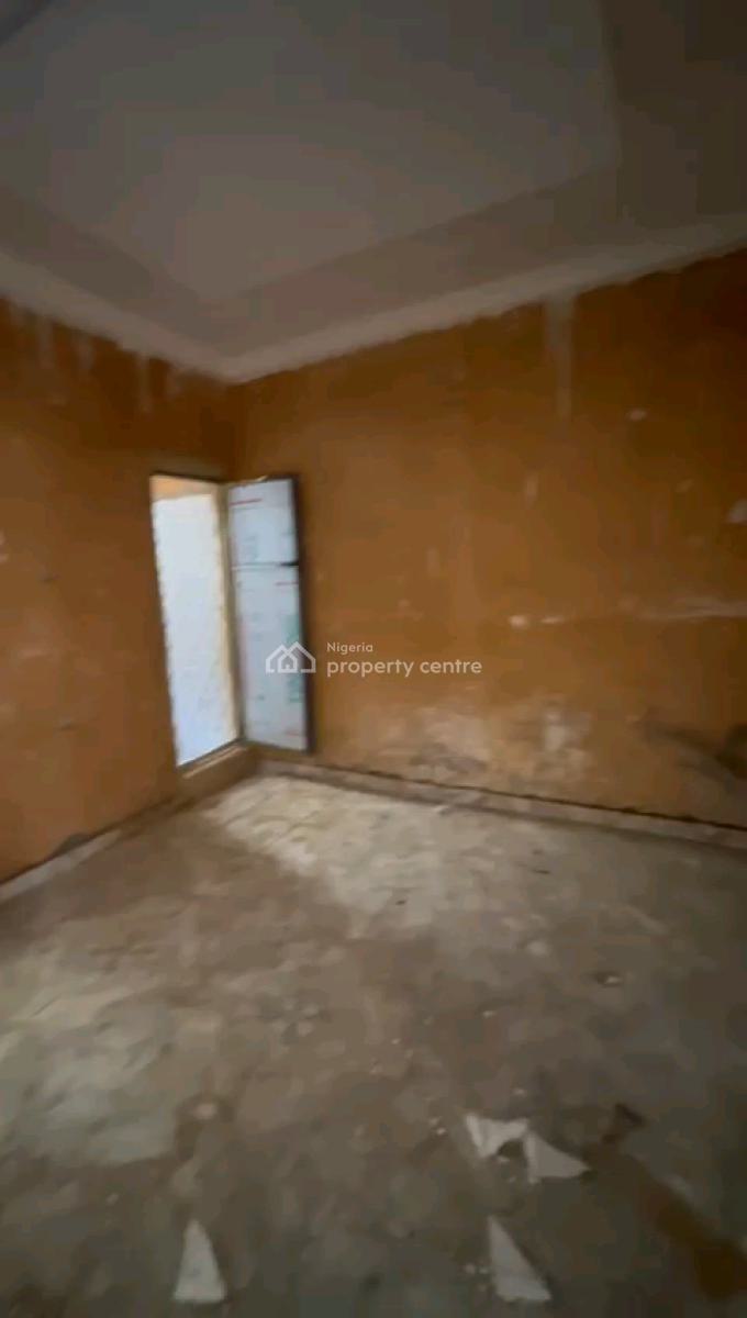 Standard and Spacious Room Self Control, Apata, Shomolu, Lagos, Self Contain (single Rooms) for Rent
