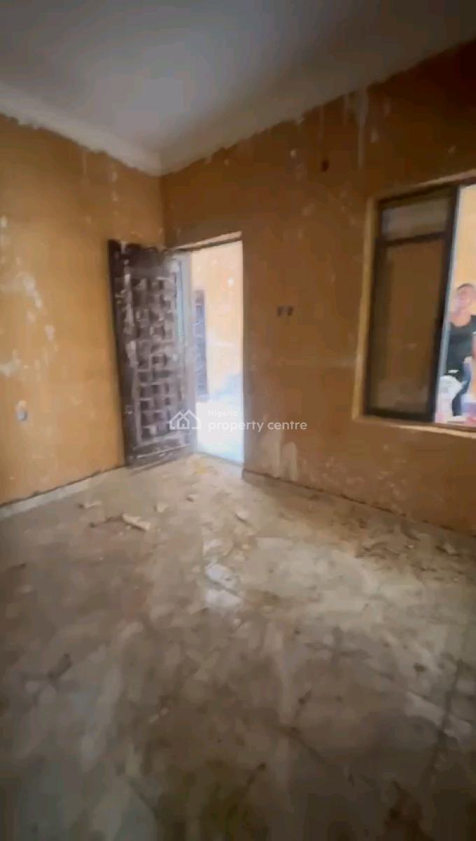 Standard and Spacious Room Self Control, Apata, Shomolu, Lagos, Self Contain (single Rooms) for Rent