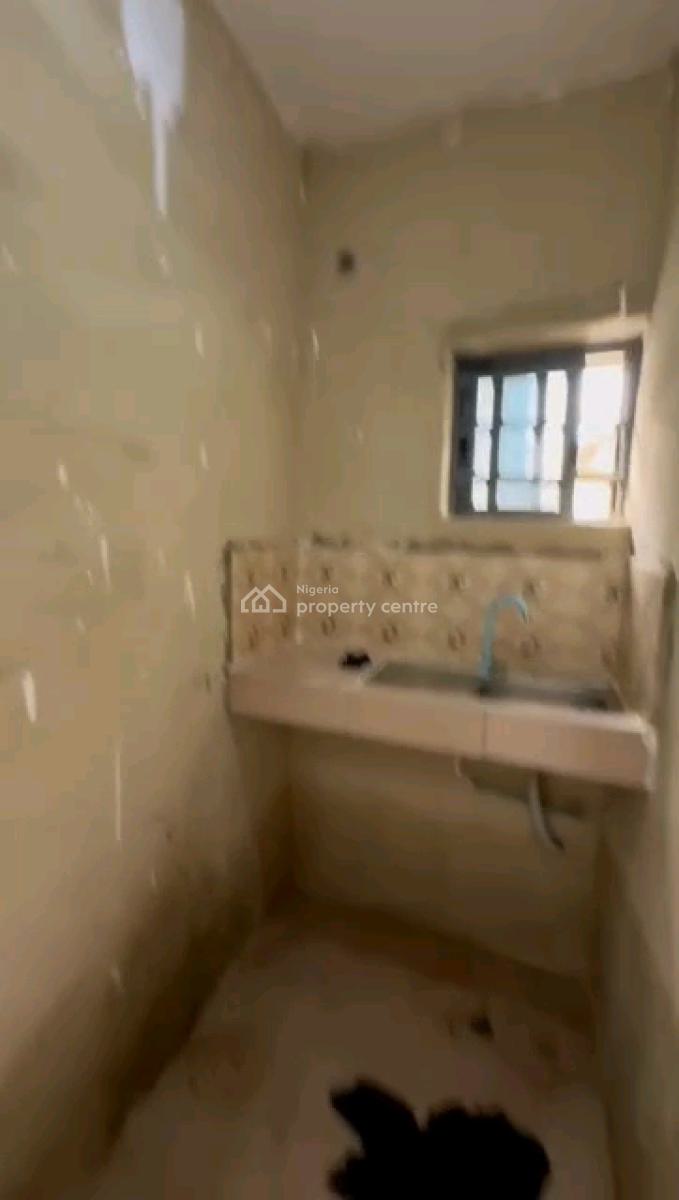 Standard Room Self Contained, Palmgrove, Palmgrove, Shomolu, Lagos, Self Contain (single Rooms) for Rent