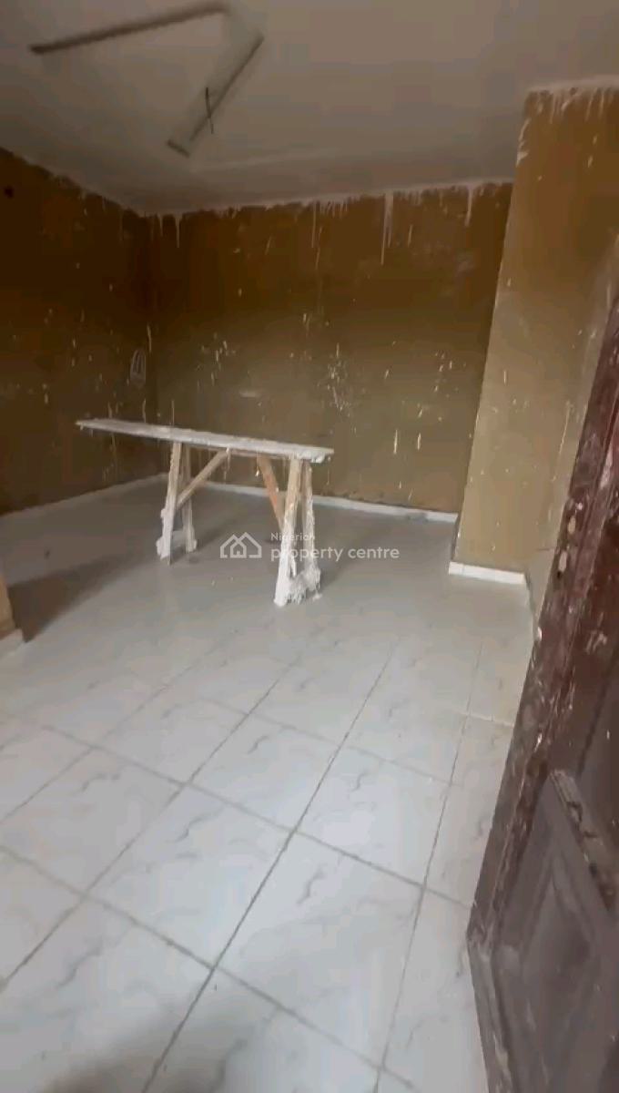 Standard and Spacious Room Self Contained, Shomolu, Shomolu, Lagos, Self Contain (single Rooms) for Rent