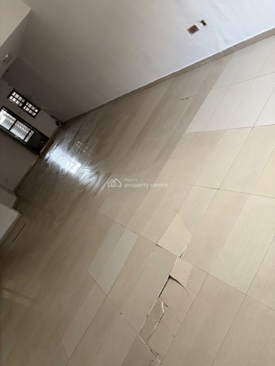 Very Spacious Room & Parlour with Excellent Facilities, Orchid Road, Lekki, Lagos, Flat / Apartment for Rent