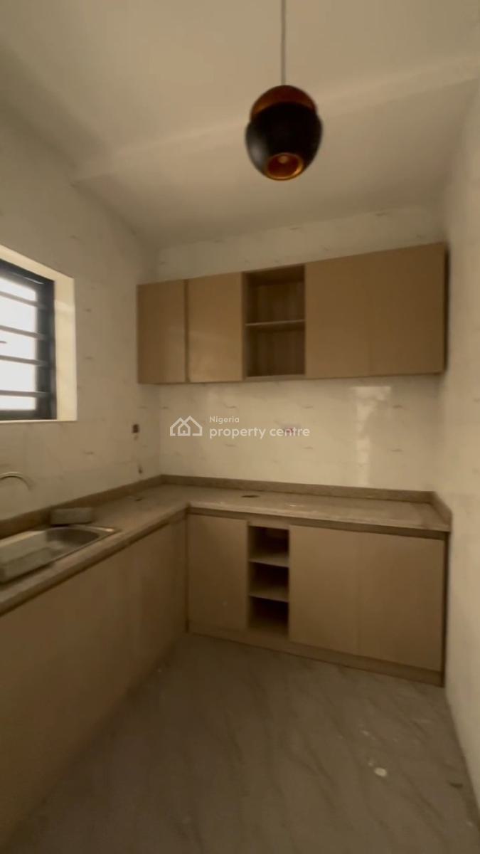 Luxury Newly Built 2brm Down Floor, Orchid Road, Lekki, Lagos, Flat / Apartment for Rent