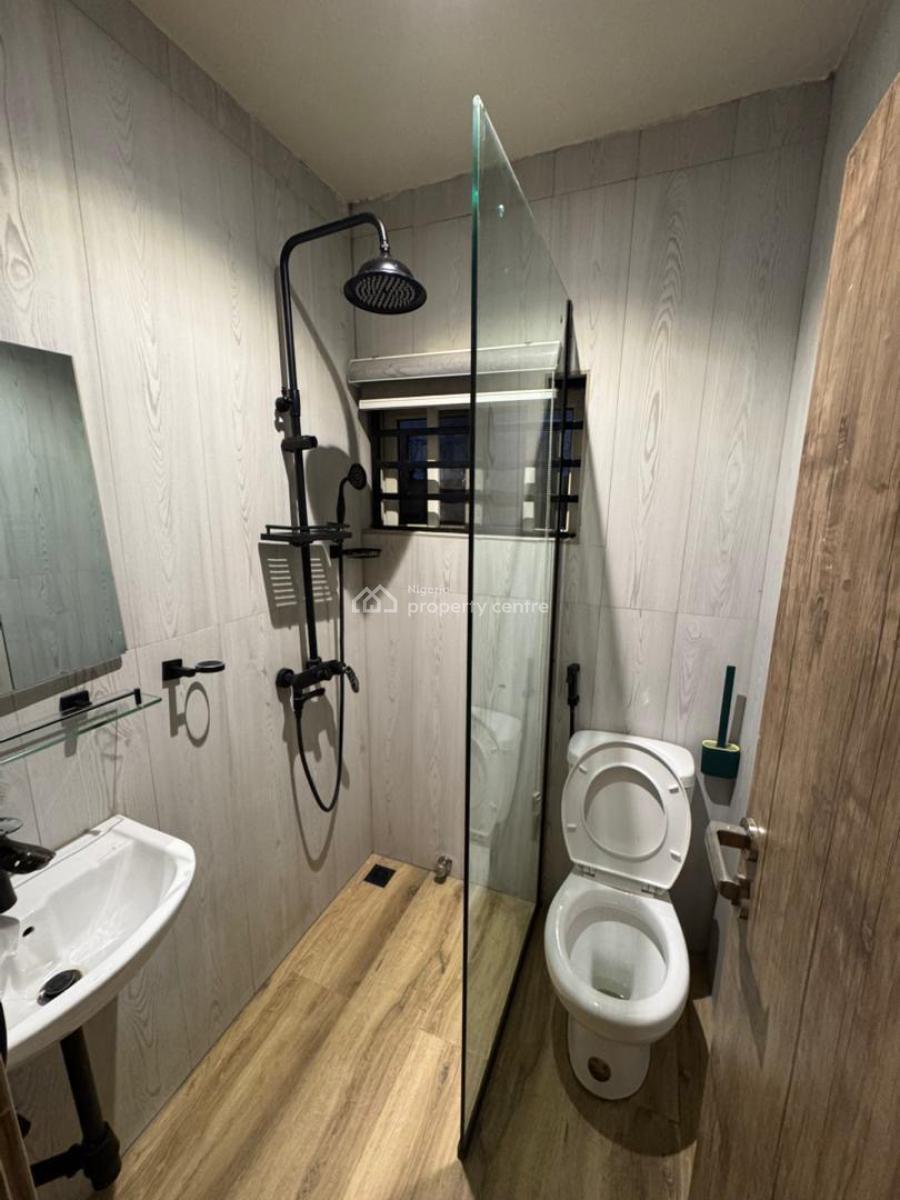 1 Bedroom Apartment, Lekki Phase 1, Lekki, Lagos, Mini Flat (room and Parlour) Short Let