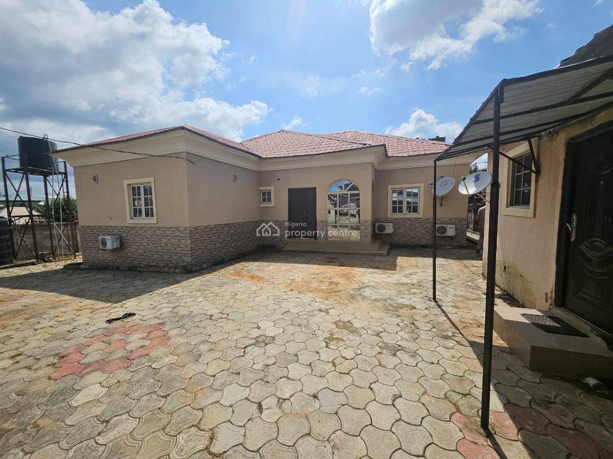 Exquisite 4 Bedroom Bungalow with 2 Bq, Bwari, Abuja, Detached Bungalow for Sale