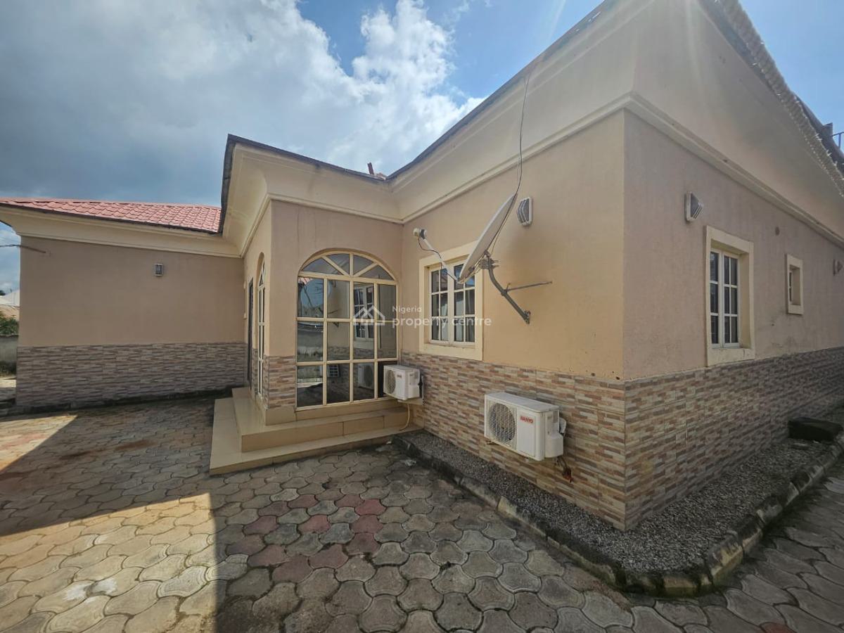 Exquisite 4 Bedroom Bungalow with 2 Bq, Bwari, Abuja, Detached Bungalow for Sale